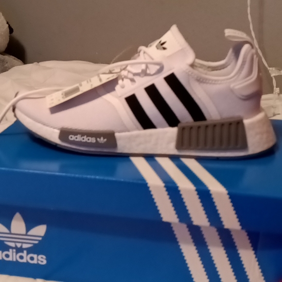 NMD_R1 PRIMEBLUE Adidas originals